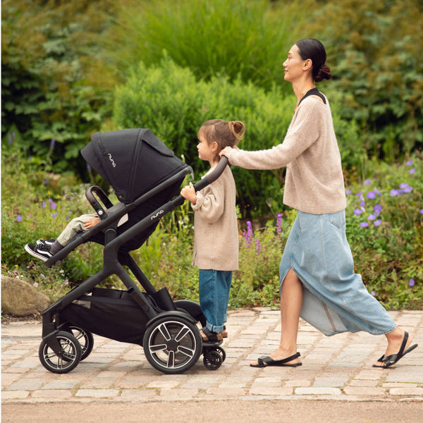Nuna Demi™ Next mit Rider Board Cosmopolitan (2026)