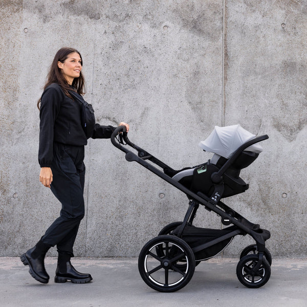 Thule Maple i-Size Babyschale Light Grey