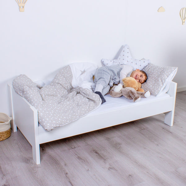 Babybay Kinder-, Baby- und Beistellbett All in One 70x140, weiß lackiert + Matratze